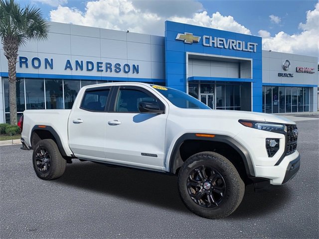 2024 Chevrolet Suburban Premier's photo