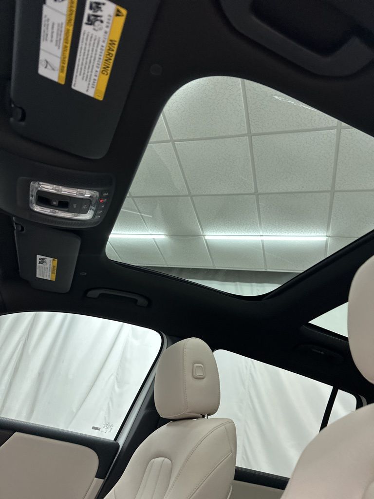 2026 Mercedes Benz GLB 250 4MATIC photo 19
