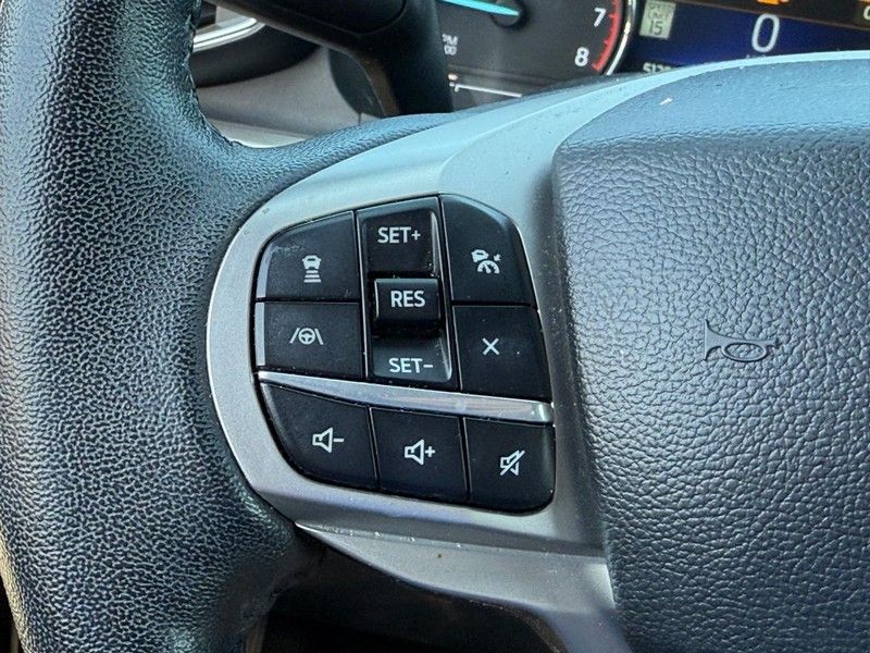 2022 Ford Explorer XLT photo 19