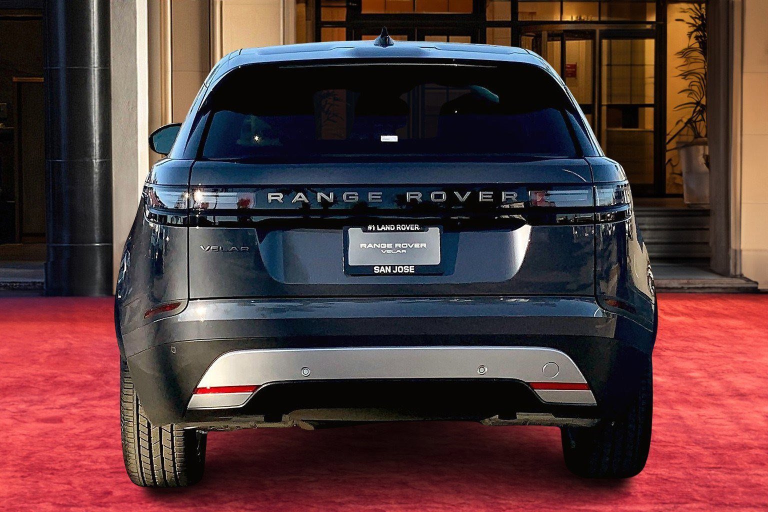 2025 Land Rover Range Rover Velar P250 S photo 4