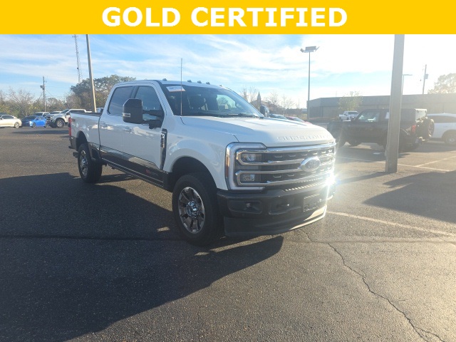 2025 Ford F-350 Super Duty King Ranch's photo