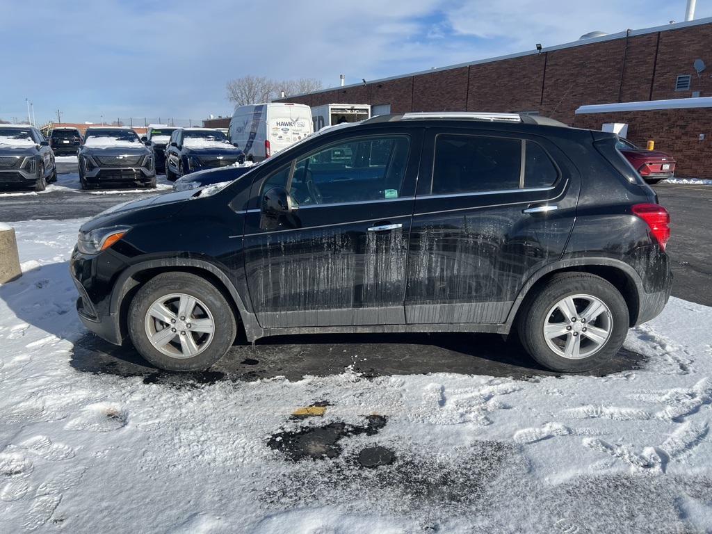 2019 CHEVROLET TRAX - Image 1