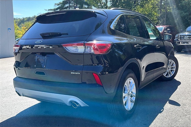2022 Ford Escape SE photo 4
