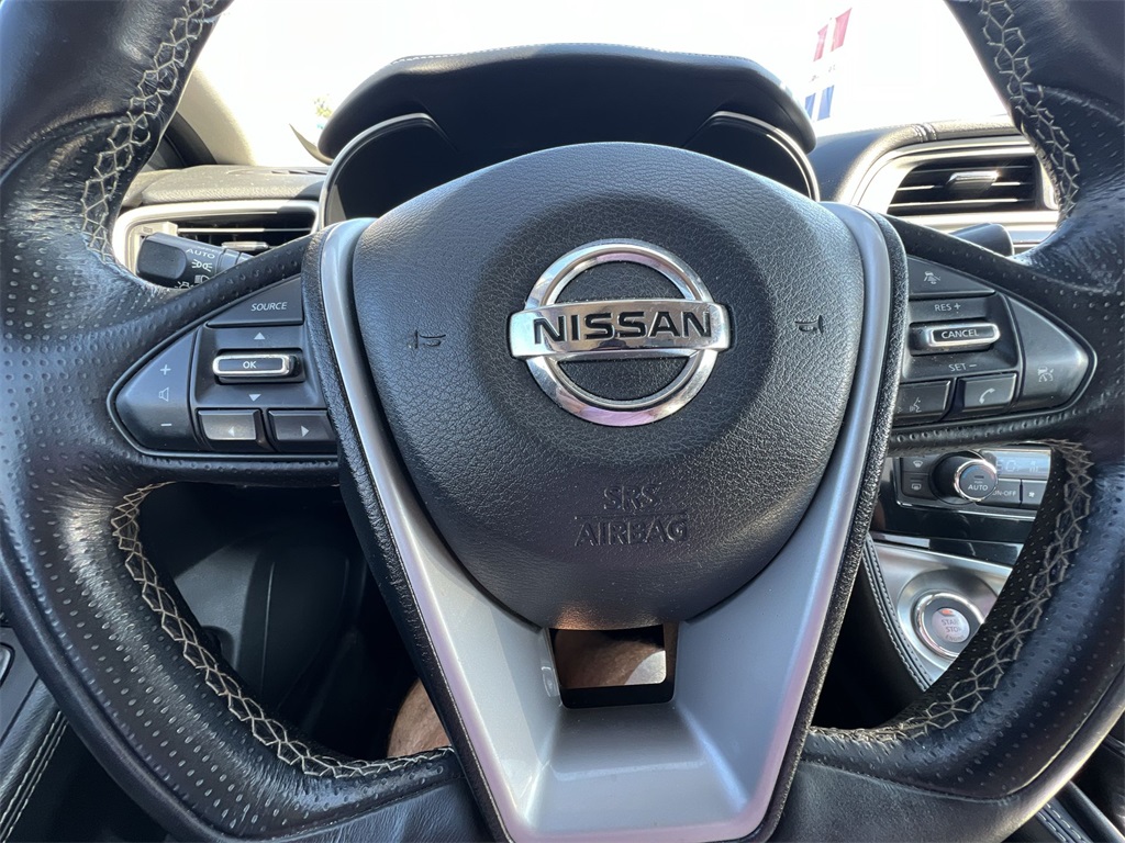 2017 Nissan Maxima Platinum photo 18
