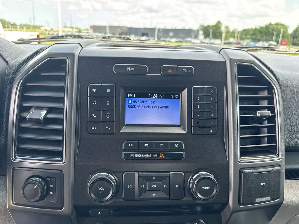 2018 Ford F-150 XLT photo 12