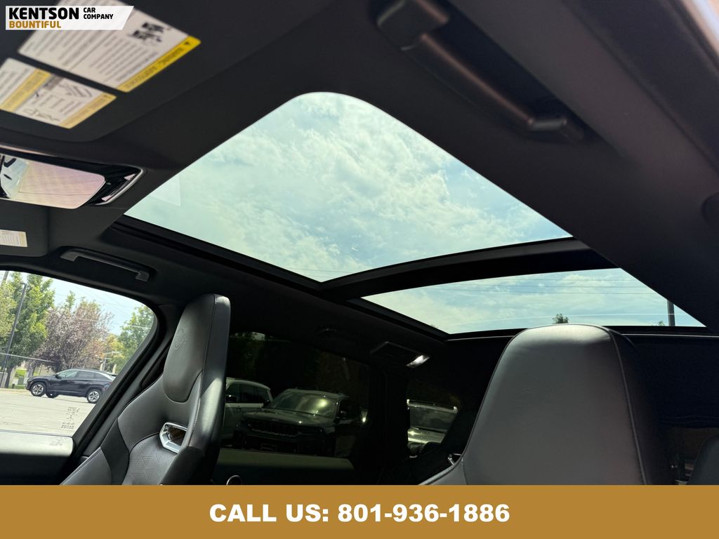 2021 Land Rover Range Rover Sport SVR photo 31
