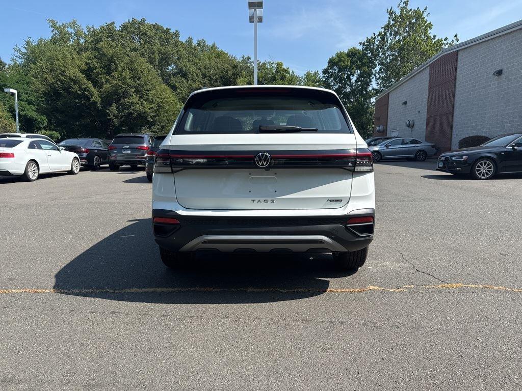 2025 Volkswagen Taos S photo 3