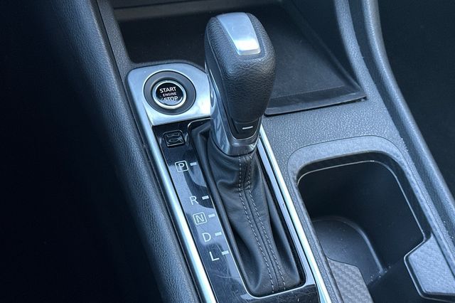 2023 Nissan Sentra SV photo 22