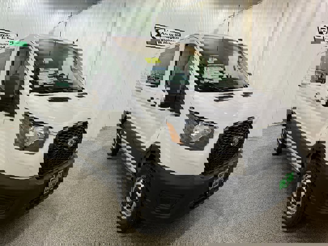 New 2025 OXFORD WHITE Ford BASE image 1