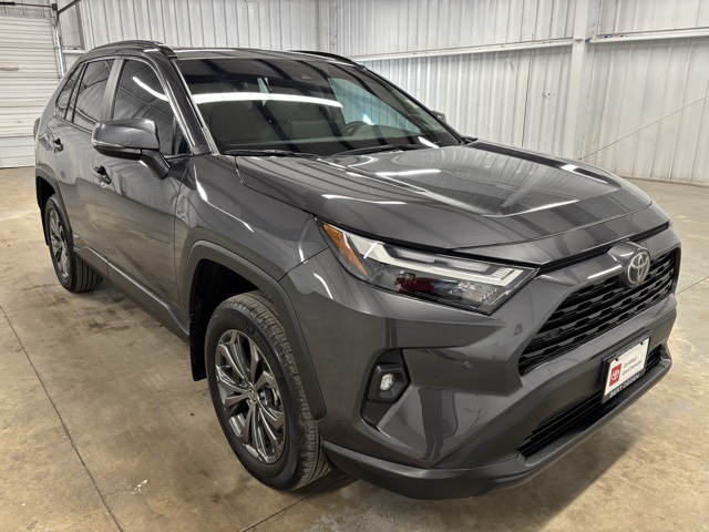 2025 Toyota RAV4 XLE Premium's photo