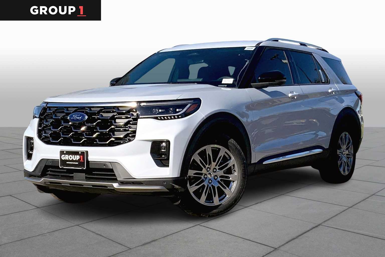 2026 Ford Explorer Platinum's photo