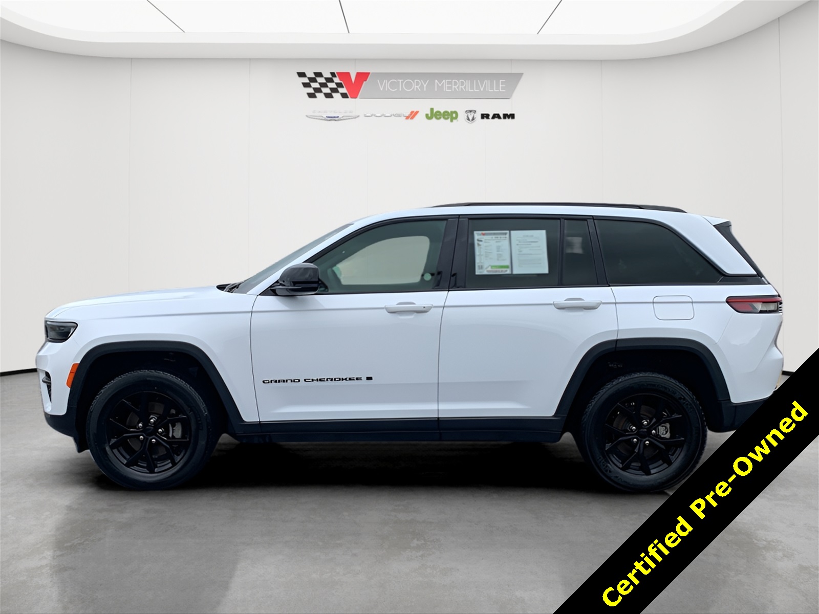 2024 Jeep Grand Cherokee Altitude X photo 2