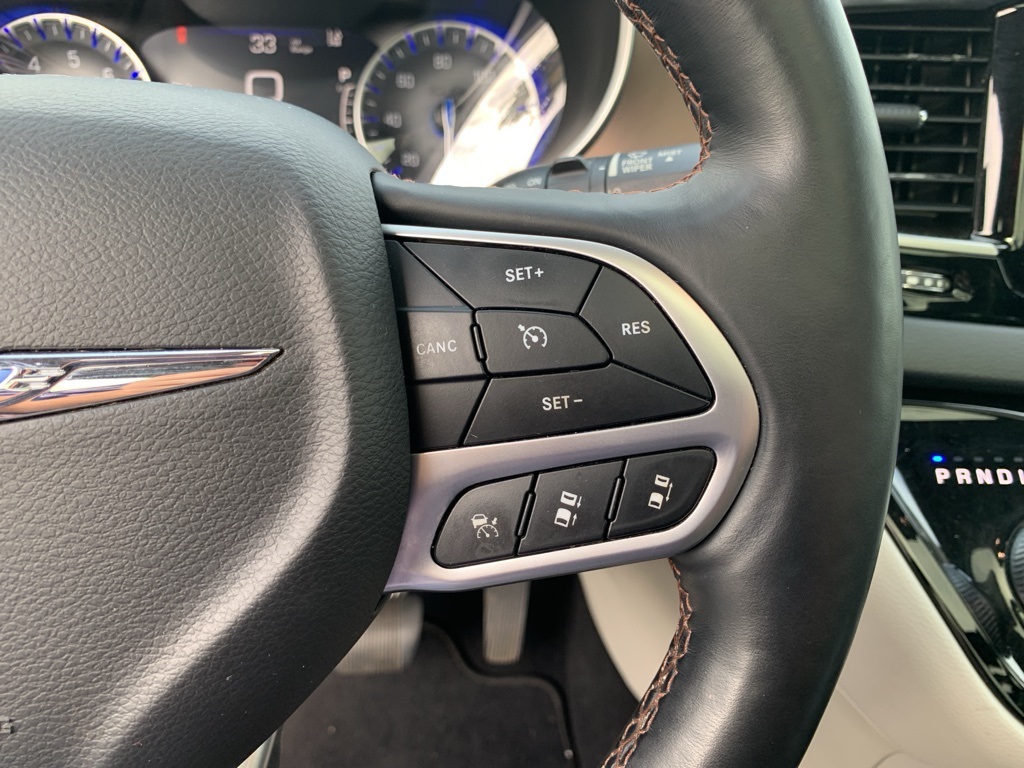 2018 Chrysler Pacifica Touring Plus photo 12