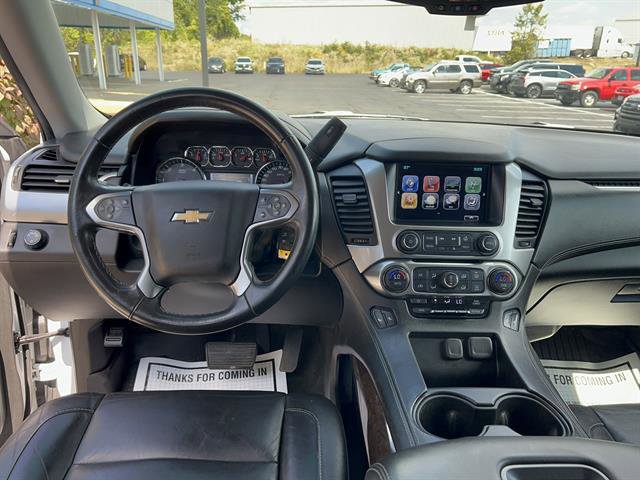 2018 Chevrolet Suburban LT photo 25