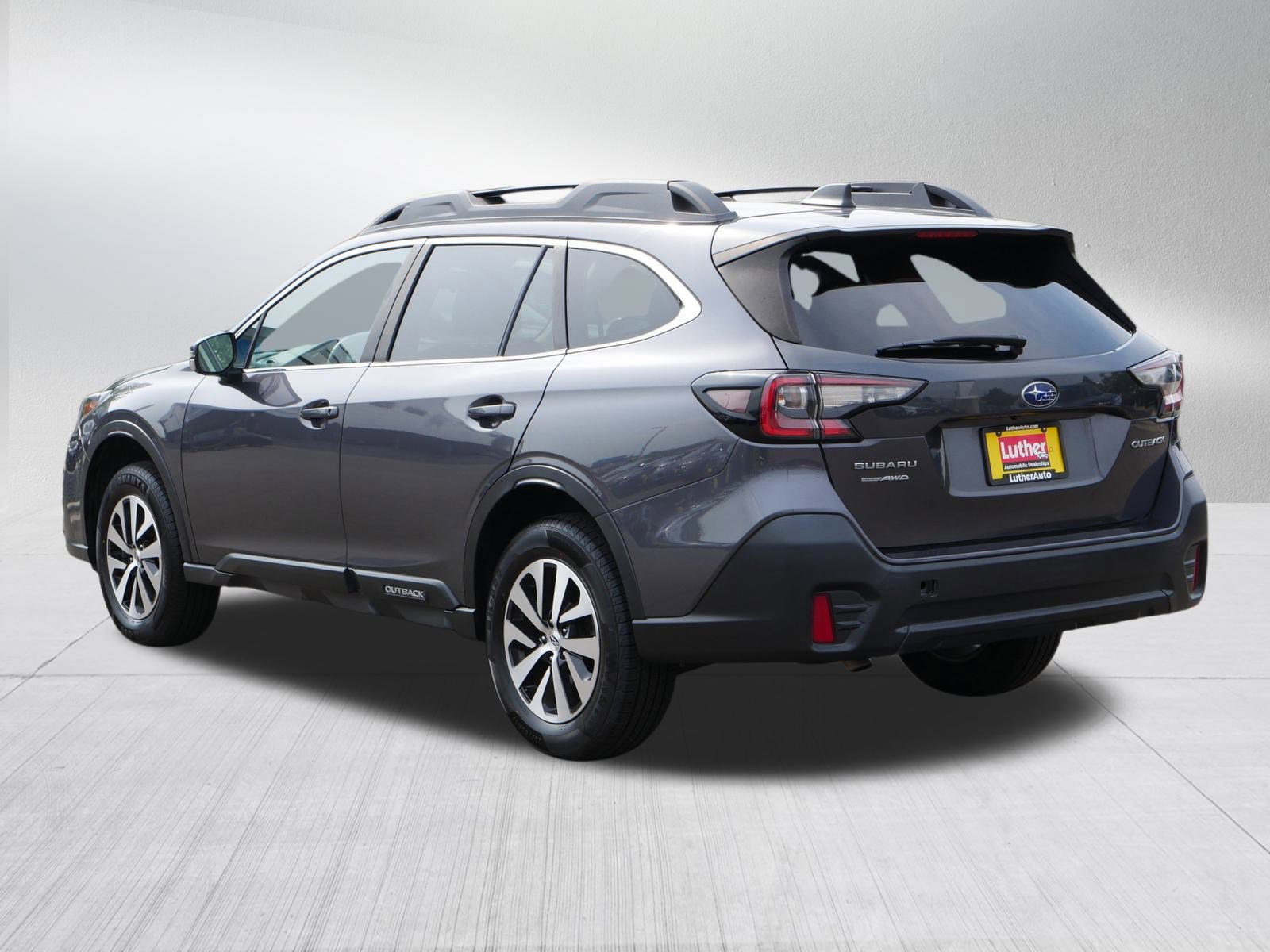 2022 Subaru Outback Premium photo 5