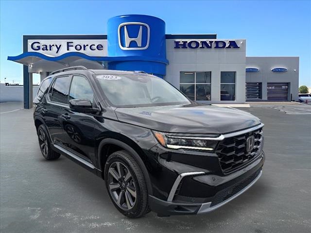 2023 Honda Pilot Elite's photo