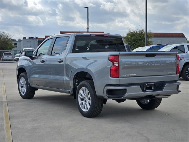 2026 Chevrolet Silverado 1500 Custom photo 2