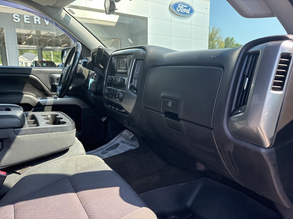 2015 Chevrolet Silverado 1500 LT photo 25