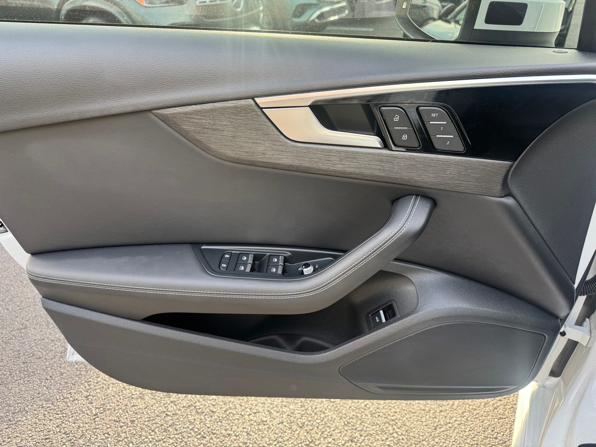 2021 Audi A4 45 S line Premium Plus Quattro photo 4