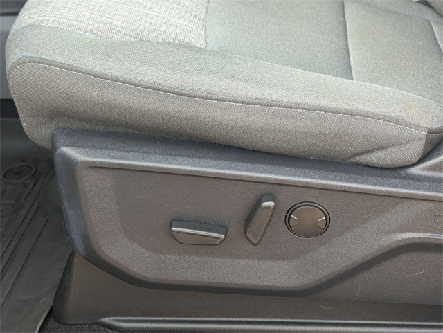2022 Ford F-150 XLT photo 13