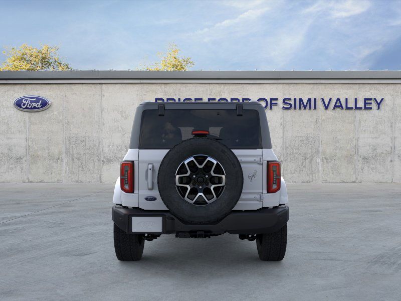 2025 Ford Bronco Outer Banks photo 4