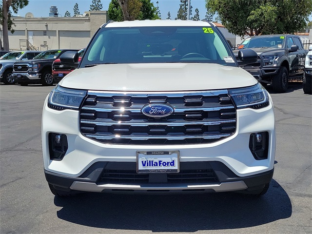 2025 Ford Explorer photo 22