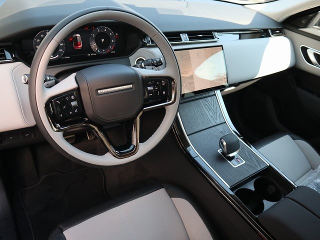 2025 Land Rover Range Rover Velar SE photo 5