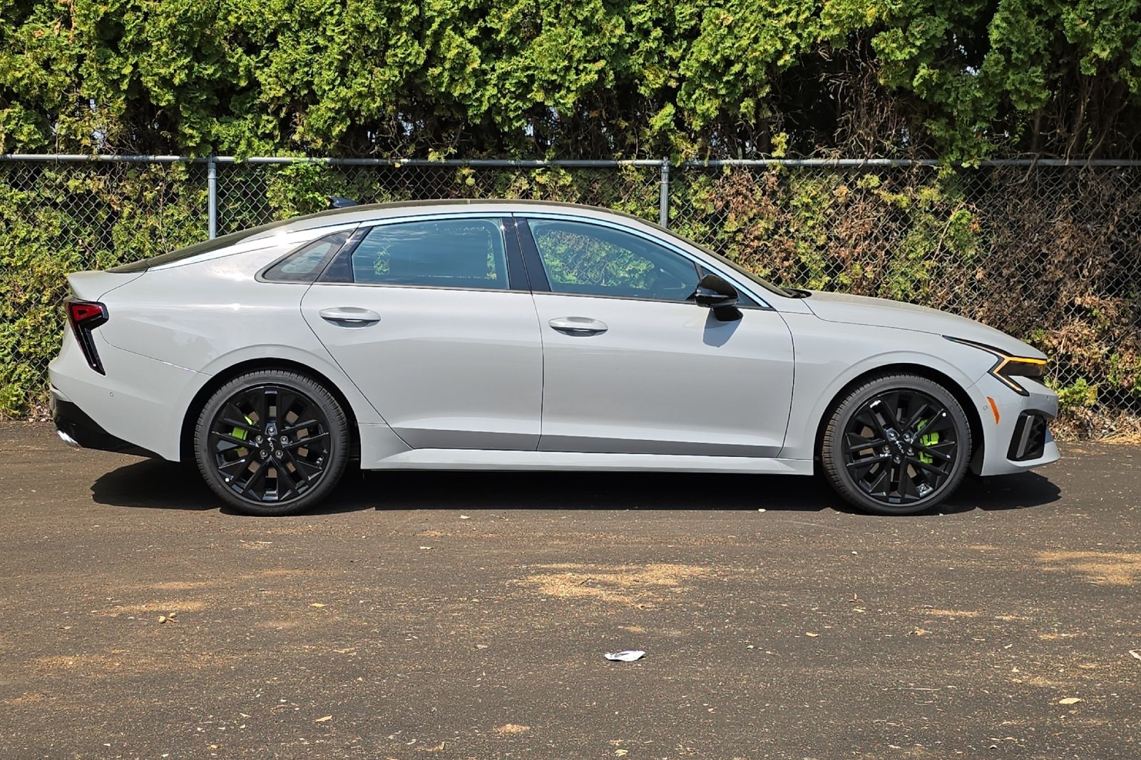 2026 Kia K5 GT photo 2