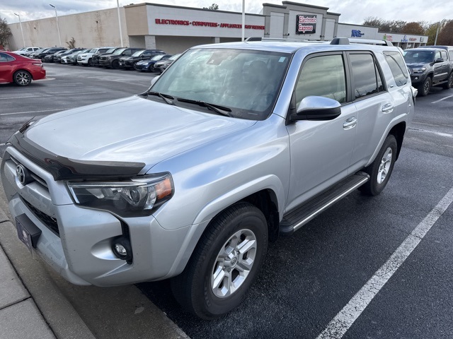 2023 Toyota 4Runner SR5's photo