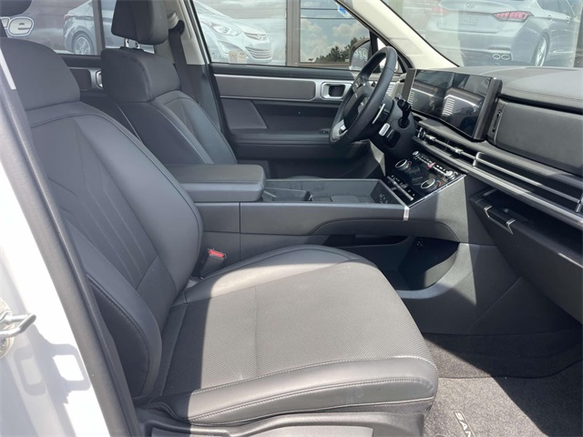 2025 Hyundai Santa Fe SEL photo 5