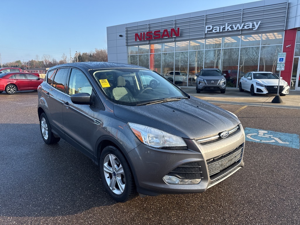 2014 Ford Escape SE photo 2
