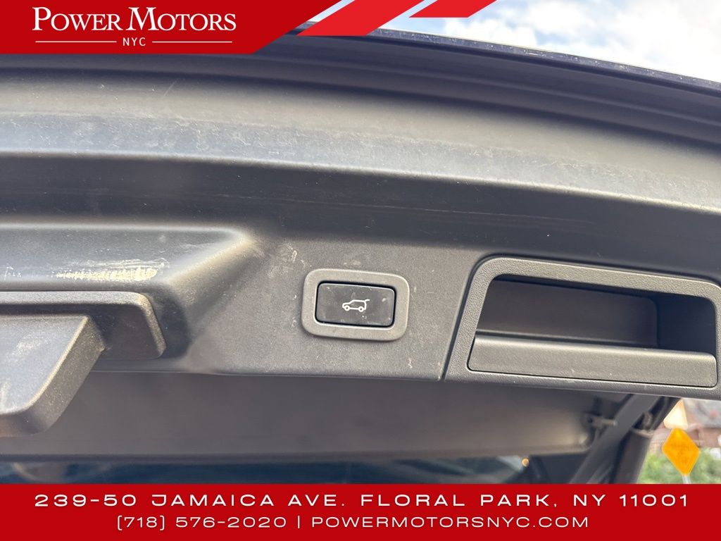 2021 Land Rover Range Rover Velar S photo 20