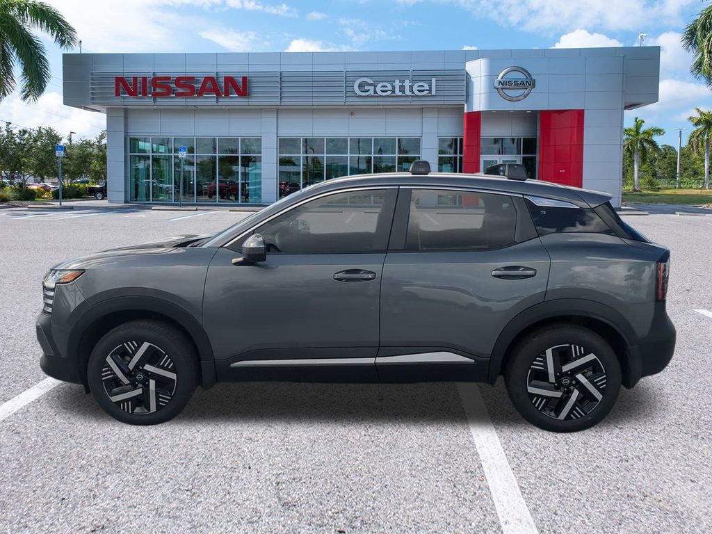 2025 Nissan Kicks SV photo 7