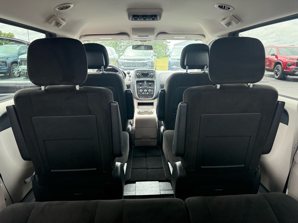 2016 Dodge Grand Caravan SXT photo 16