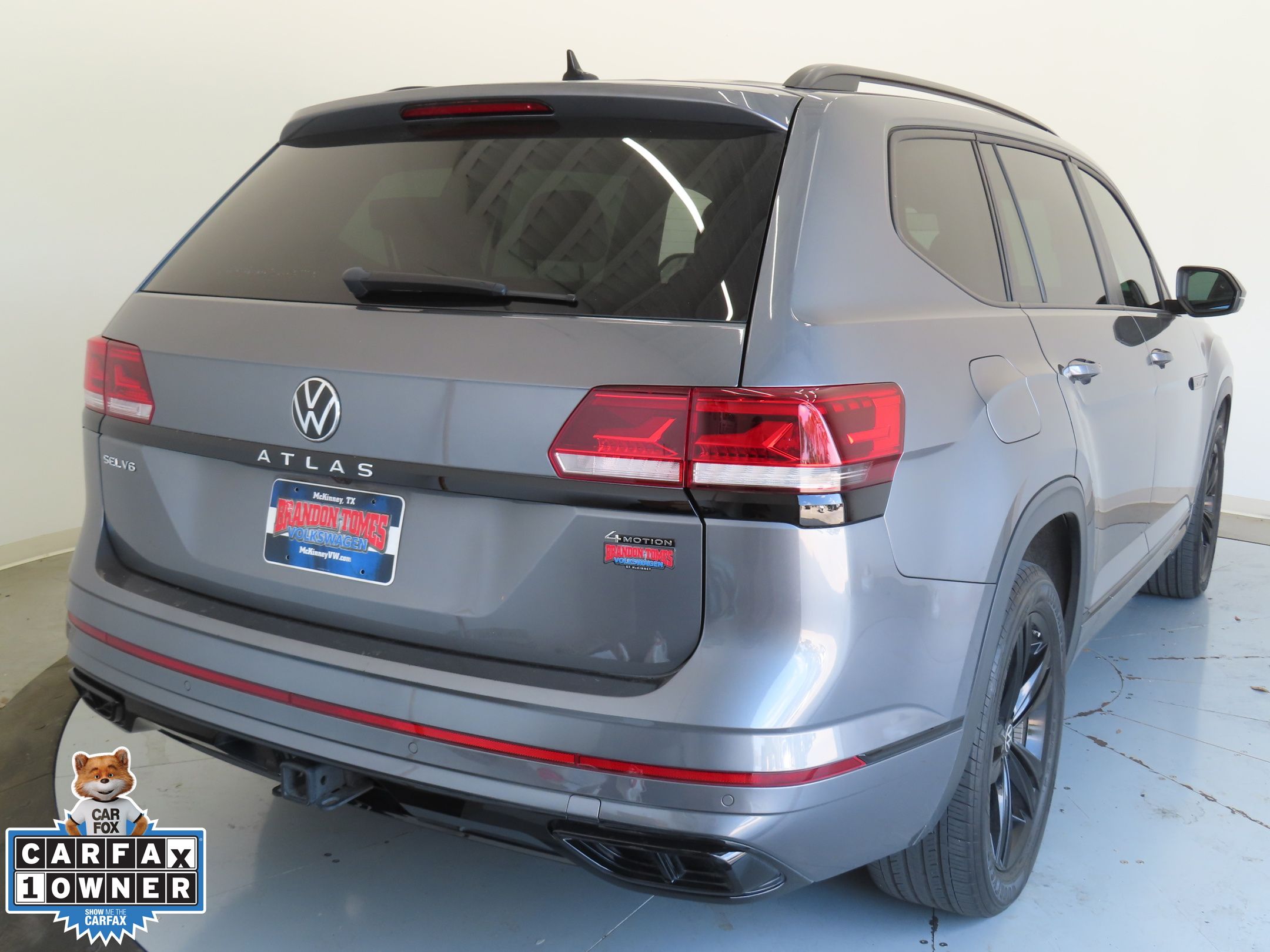 2023 Volkswagen Atlas V6 SEL R-Line photo 3