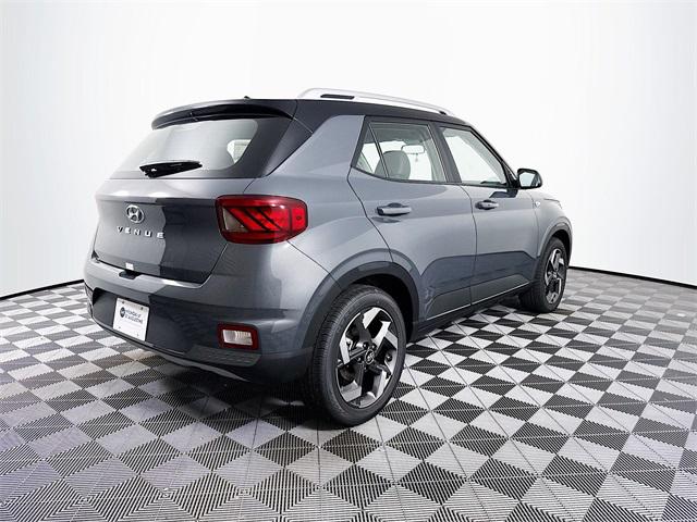 2025 Hyundai Venue Limited photo 5