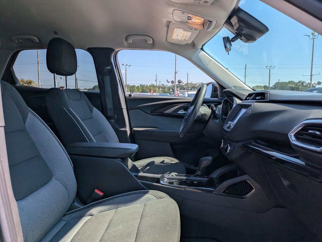 2023 Chevrolet Trailblazer LT photo 25