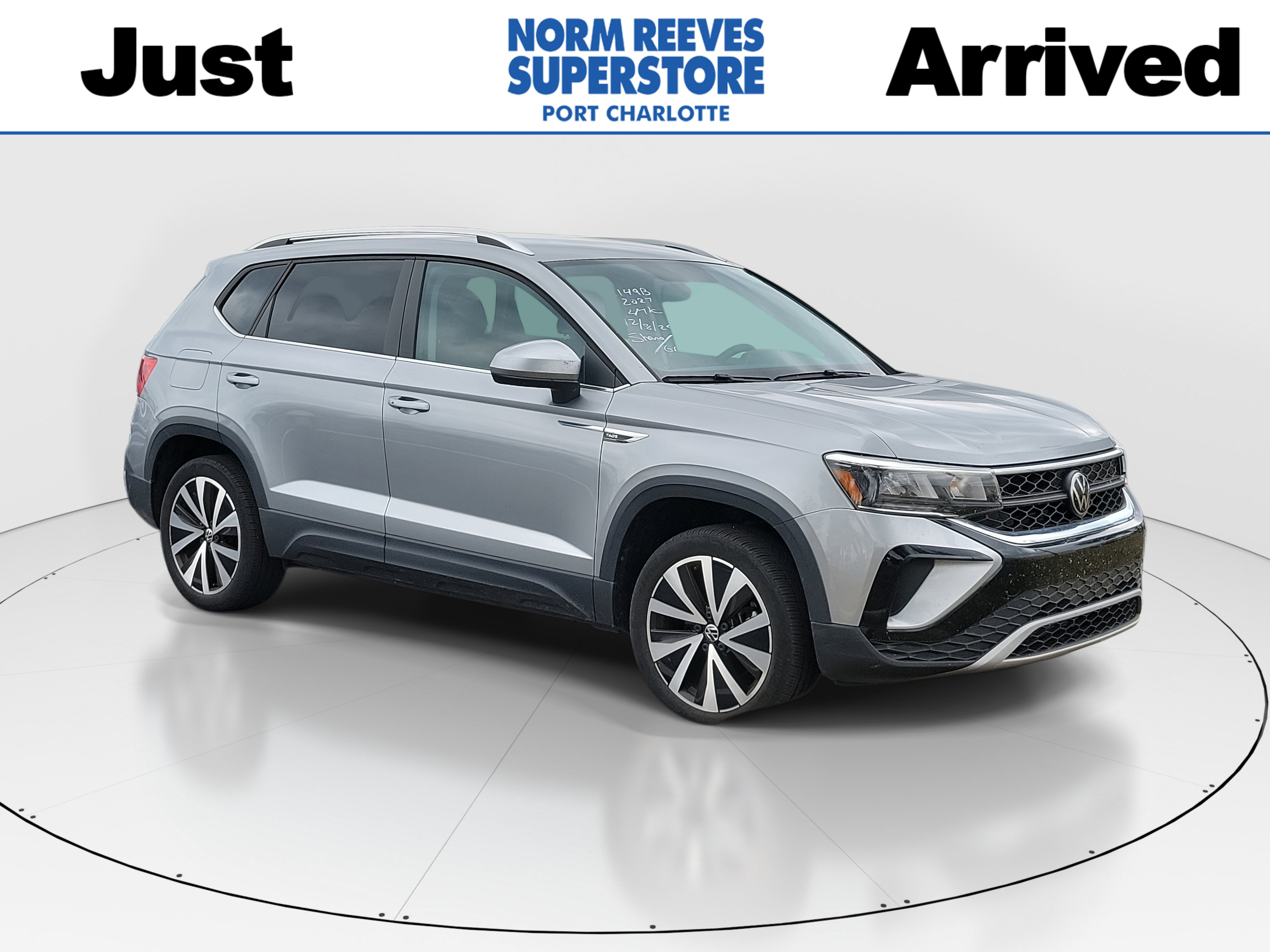 2022 Volkswagen Taos SE's photo