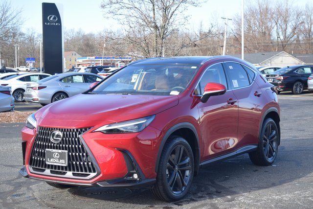 2026 Lexus NX PHEV 450h+'s photo