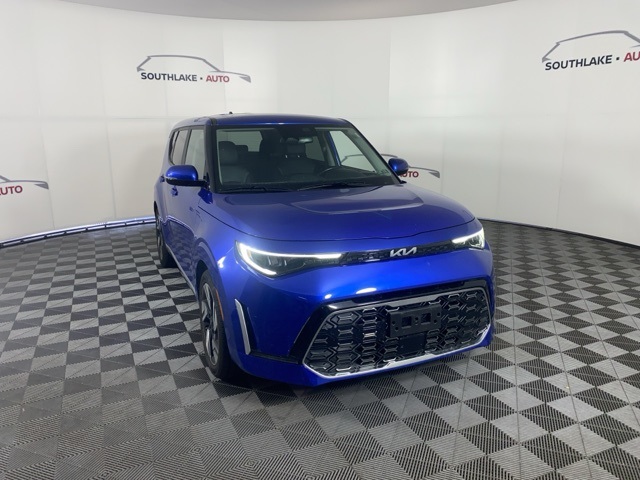 2023 Kia Soul GT-Line photo 2