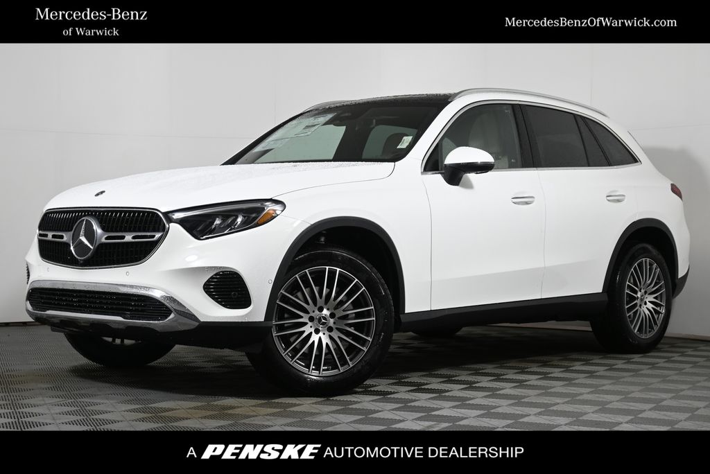 2026 Mercedes-Benz GLC Base's photo