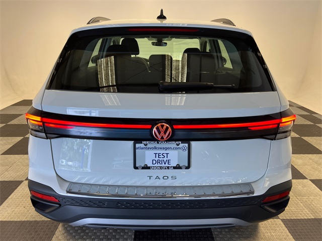 2025 Volkswagen Taos S photo 4