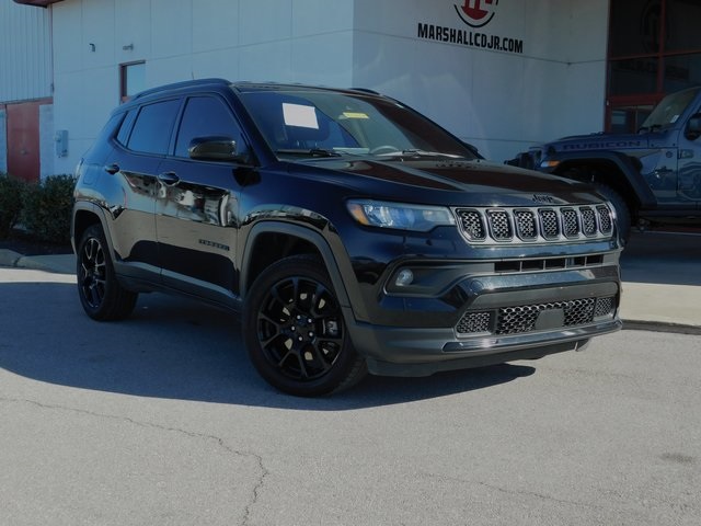 2023 Jeep Compass North Edition Latitude photo 2