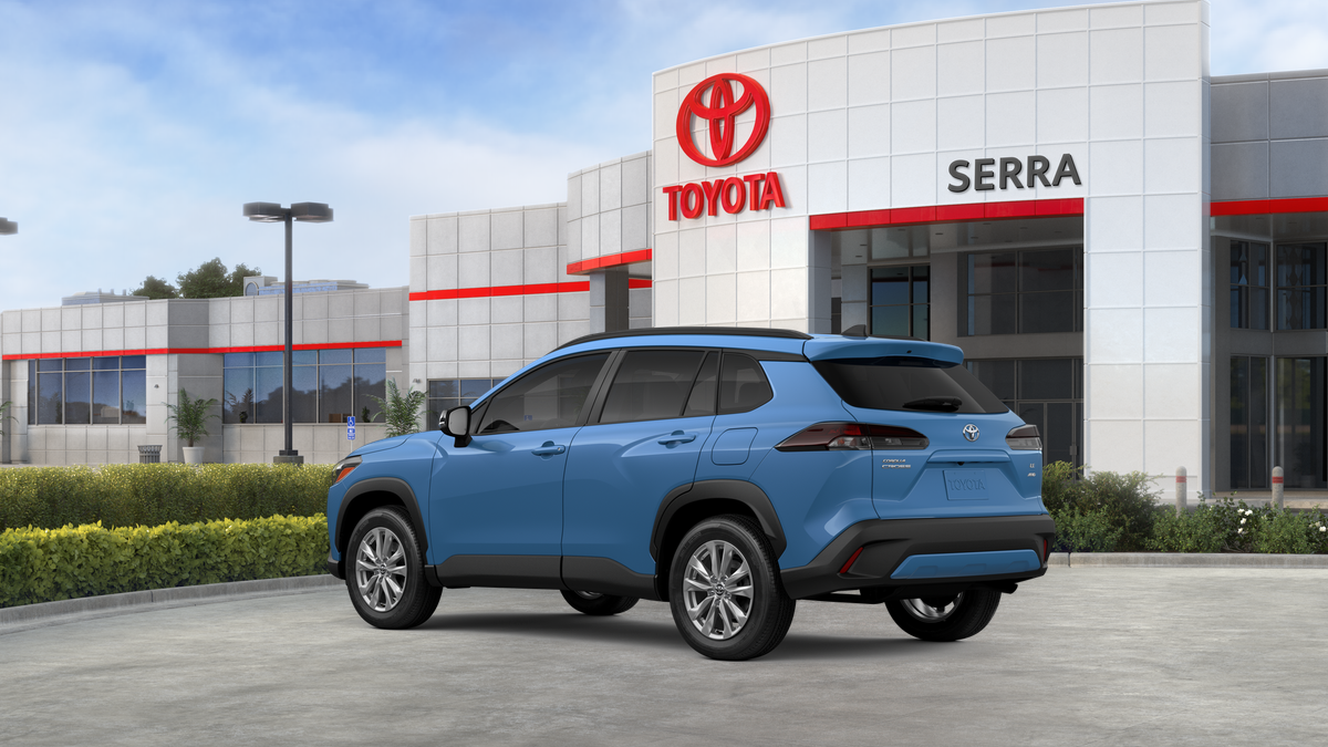 2026 Toyota Corolla Cross LE photo 2