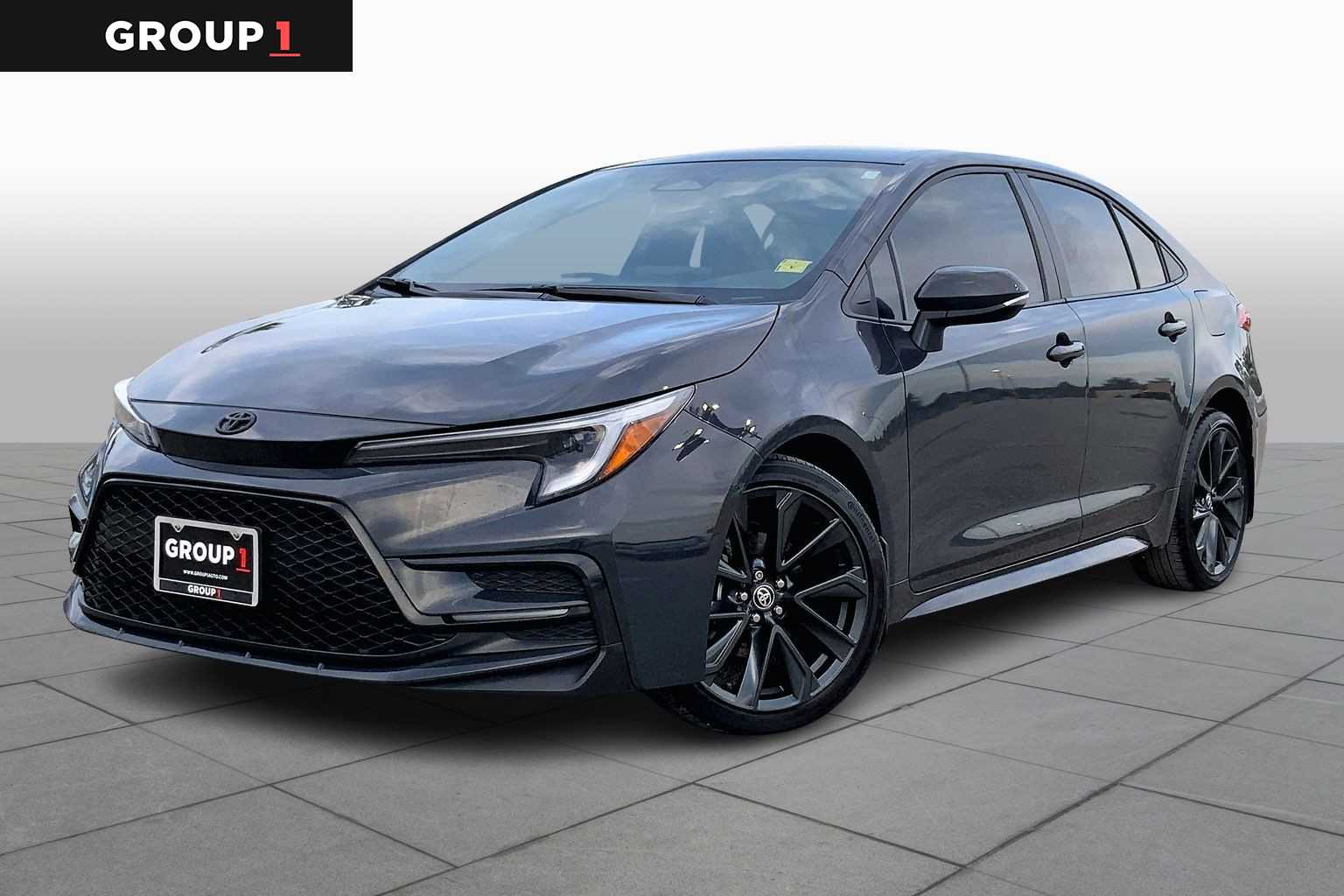 2024 Toyota Corolla SE's photo