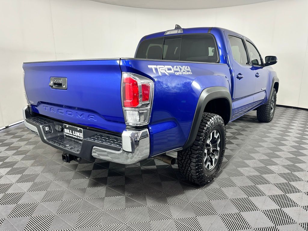 2022 Toyota Tacoma TRD Off-Road photo 3
