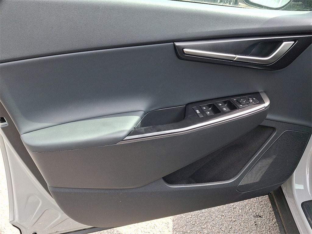 2025 Kia EV6 Light photo 12