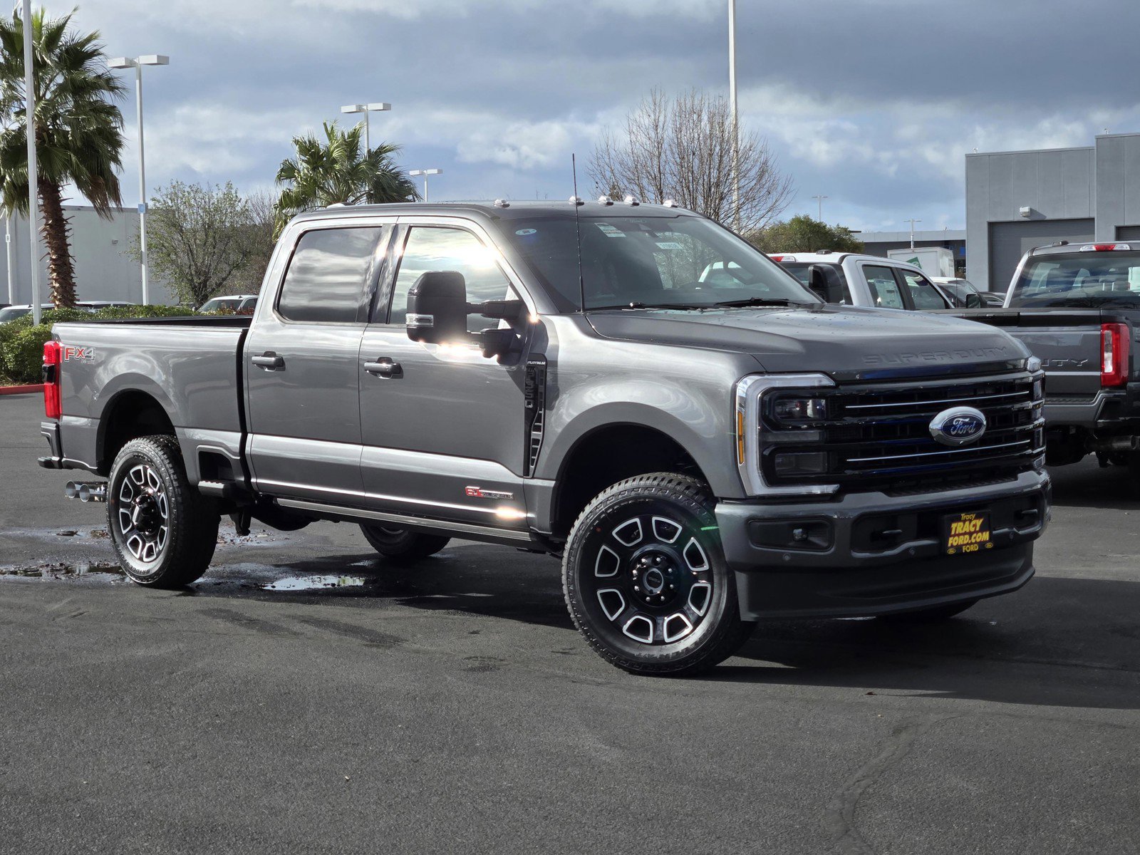 2026 Ford F-350 Super Duty Platinum's photo