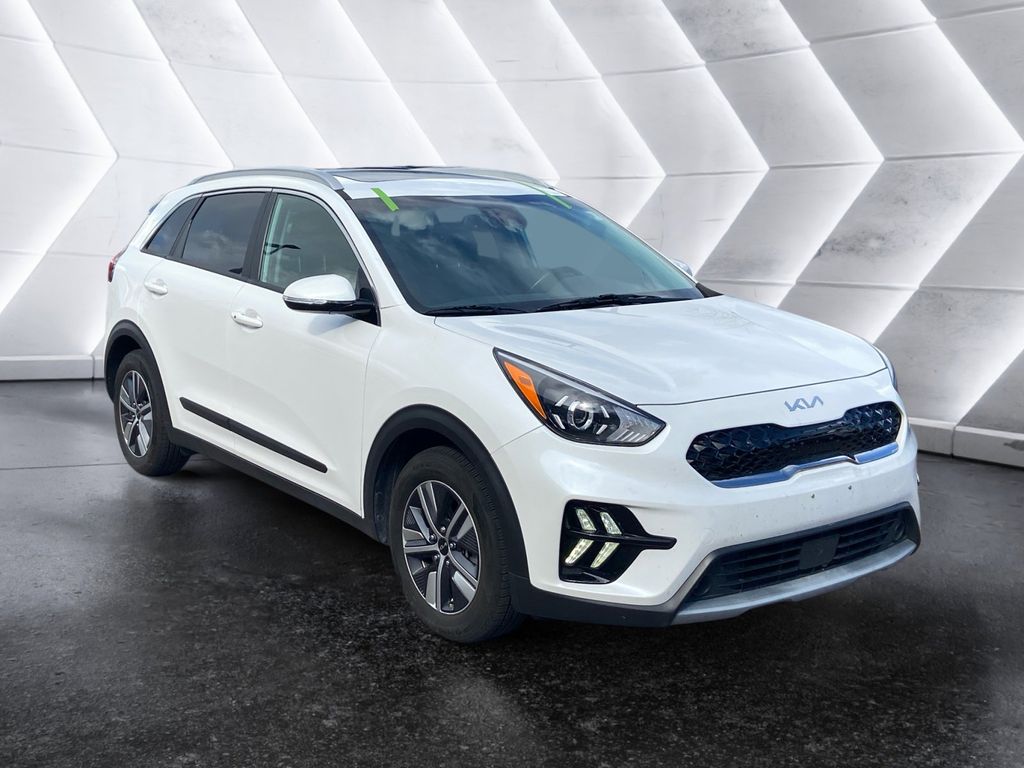 2022 Kia Niro EX Premium's photo