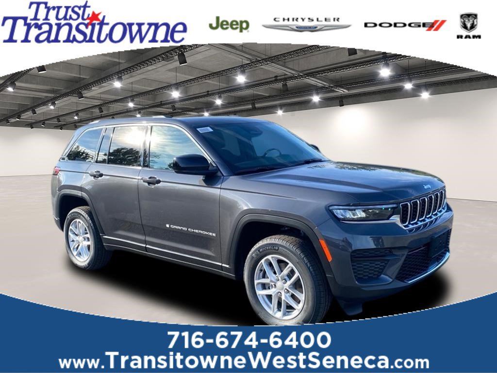 2025 Jeep Grand Cherokee Laredo's photo